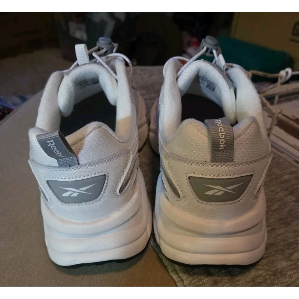 Reebok Road‎ Prime White Silver Size 11 Mens Sneakers Running Shoes NEW